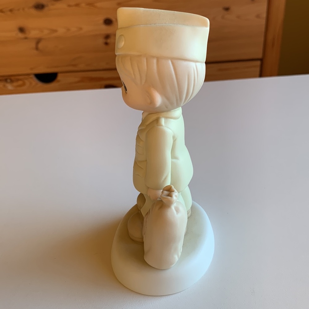 Precious Moments Figurine “Bless Those Who Serve Their Country,” Army - Picture 4 of 5